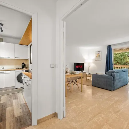 شقة Le Marni Avec Parking Prive مينتون