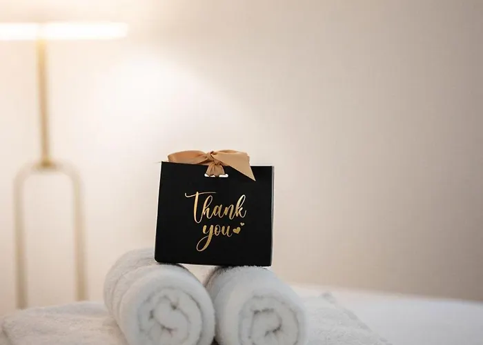 Le Marni Avec Parking Prive * مينتون